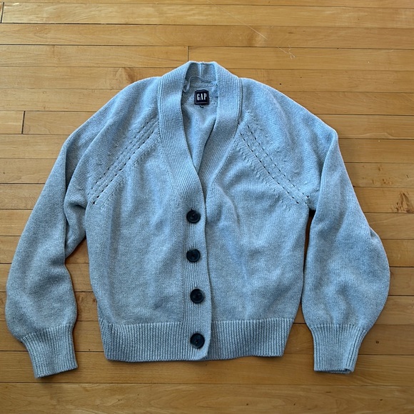 GAP Sweaters - Gap Heather Grey Cardigan